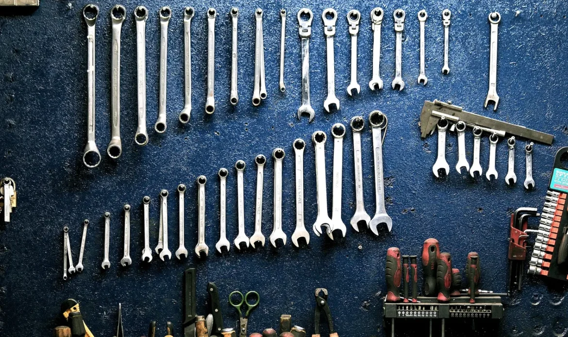 How to Remove a Stripped Screw: Step-by-Step Guide