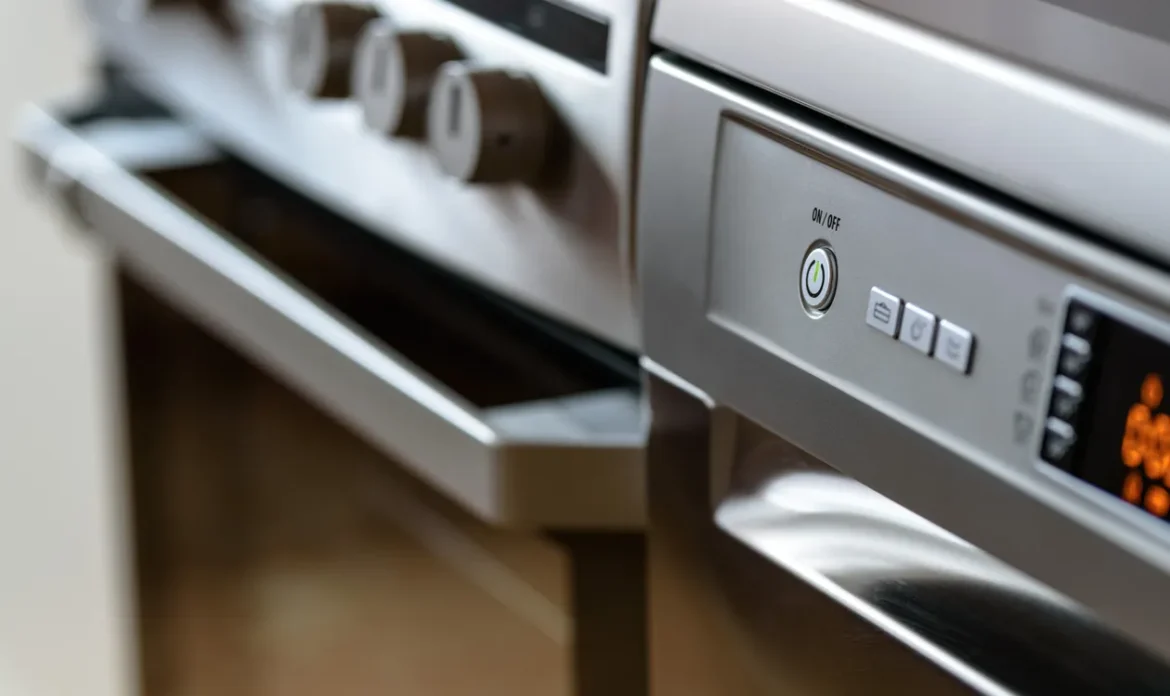 How to Clean a Dishwasher Naturally: Step-by-Step