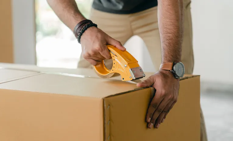 How to Declutter a Home Before Moving