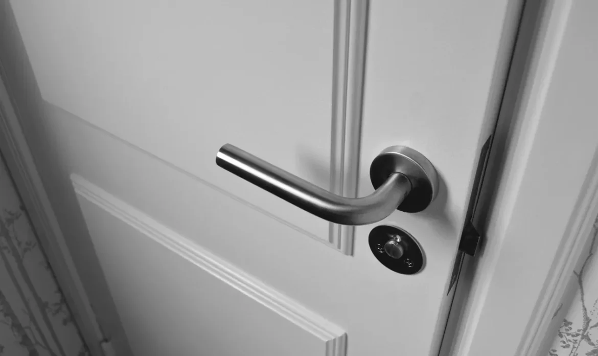 How to Fix a Squeaky Door: Step-by-Step Guide